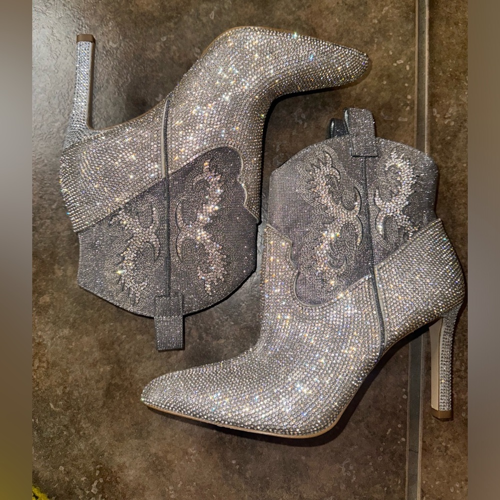 Gianni Bini Elegant Silver Sparkle Women's Ankle Boots